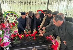 Şəhid Röyal  Həsənovun məzarı ziyarət olundu - FOTOLAR