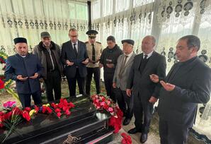 Şəhid Röyal  Həsənovun məzarı ziyarət olundu - FOTOLAR