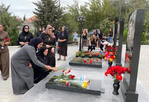 Vətəni yaşadanlar ürəklərdə yaşayırlar - FOTOLAR