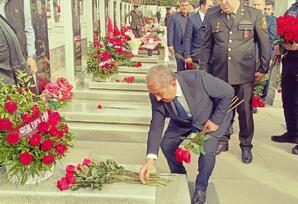 Vətən Müharibəsi Şəhidlərinin şəhadət günündə əziz xatirəsi yad edildi - FOTOLAR