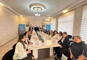 YAP Kəlbəcər rayon təşkilatında 5 Oktyabr – Beynəlxalq Müəllimlər Günü qeyd olunub - FOTOLAR