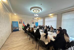 YAP Kəlbəcər rayon təşkilatında 5 Oktyabr – Beynəlxalq Müəllimlər Günü qeyd olunub - FOTOLAR