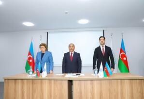 YAP Nəsimi rayon təşkilatında müşavirə keçirilib - FOTO