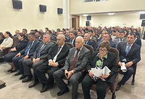 Qusarda YAP-ın VIII Qurultayının nəticələrinə həsr olunmuş müşavirə keçirilib - FOTOLAR