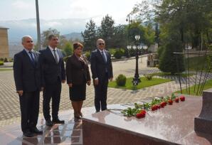 Dövlətçilik irsinin və uğurlu  siyasi kursunun inamlı   təminatçısı - FOTOLAR