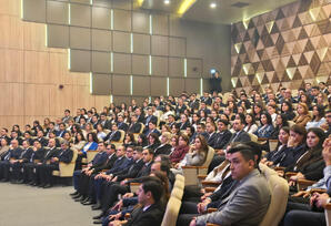 Əmək və Əhalinin Sosial Müdafiəsi Nazirliyində müşavirə keçirilib - FOTOLAR