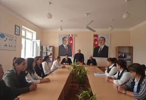 YAP-ın VIII Qurultayından irəli gələn çağırışlar partiya üzvləri ilə müzakirə edilib - FOTOLAR