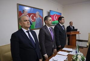Əziz Əliyev adına Azərbaycan Dövlət Həkimləri Təkmilləşdirmə İnstitutunda müşavirə keçirilib - FOTOLAR