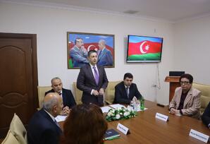 Əziz Əliyev adına Azərbaycan Dövlət Həkimləri Təkmilləşdirmə İnstitutunda müşavirə keçirilib - FOTOLAR