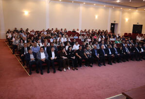 “Neftqazelmitədqiqatlayihə” İnstitutunda müşavirə keçirilib - FOTOLAR