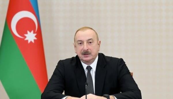 Prezident İlham Əliyev Azərbaycan energetiklərinin təltif edilməsi haqqında Sərəncam imzalayıb