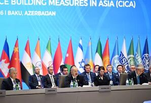 Prezident İlham Əliyevin AQEM-in 7-ci Zirvə Görüşündə çıxışı Azərbaycanın beynəlxalq əməkdaşlıq siyasətinin əsas istiqamətlərini əks etdirir