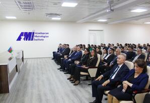Nəsimi rayonu Mərdanov Qardaşları 124 A üzrə və M.Qardaşlar 124 üzrə YAP-ın VIII Qurultayının yekunlarınahəsr olunmuş tədbir keçirilib