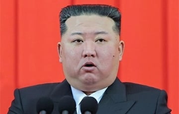 Koma və ölüm xəbərləri fonunda Kim Çen In Çinə səfər edib xəbəri üçün şəkil