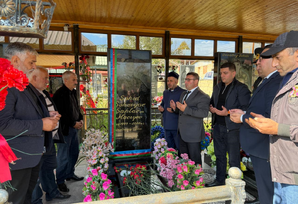 Şəhidin məzarı ziyarət edilərək xatirəsi ehtiramla anıldı