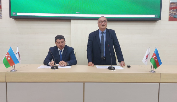 Azərbaycan Respublikası Səhiyyə Nazirliyinin Milli Onkologiya Mərkəzində müşavirə keçirilib - FOTO