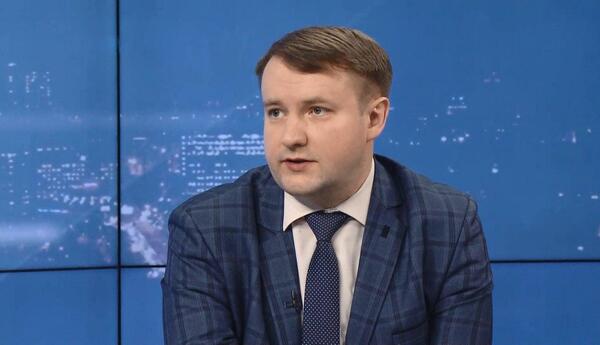 Peter Oleşuk: Tramp hakimiyyəti artıq silkələnir