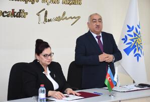 YAP-ın VIII Qurultayının müəyyən etdiyi vəzifələr Qaradağ rayonu Qobustan qəsəbəsində müzakirə olunub - FOTO