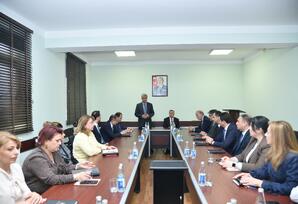 YAP Nərimanov rayon təşkilatının Ərazi Partiya Təşkilatlarında VIII Qurultayın hədəfləri və yeni fəaliyyət istiqamətləri müzakirə edilib