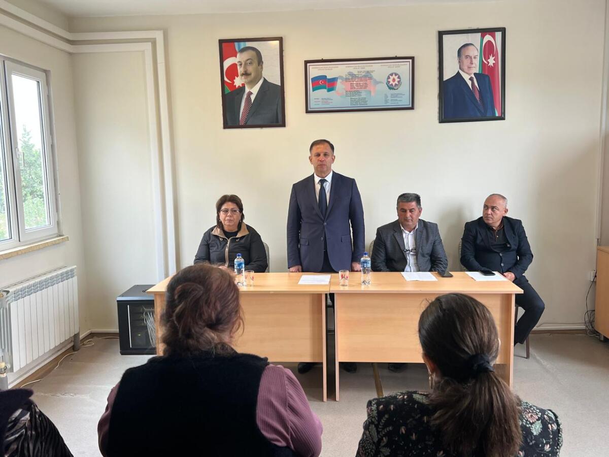 YAP Samux rayon təşkilatının Burunqovaq kəndi üzrə ərazi partiya təşkilatında görüş keçirilib xəbəri üçün şəkil