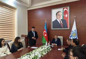 YAP-ın VIII Qurultayının ideoloji istiqamətləri Təhsil şöbəsi ərazi partiya təşkilatında müzakirə edilib - FOTO
