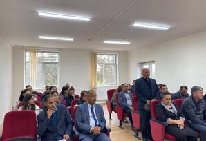 YAP Oğuz rayon təşkilatında VIII Qurultaydan irəli gələn məsələlər müzakirə olunur