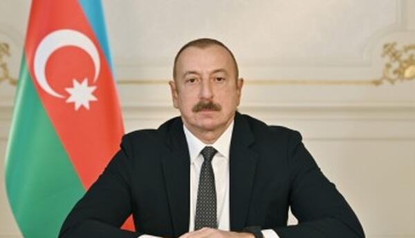 İlham Əliyev Çexiya Prezidentinə təbrik məktubu ünvanlayıb
