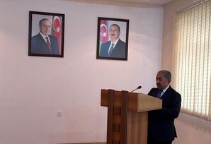 YAP Nəsimi rayon təşkilatının akt zalında müşavirə keçirilib