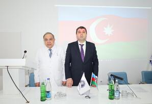 Azərbaycan Respublikası Səhiyyə Nazirliyi Akademik Mustafa Topçubaşov adına Elmi Cərrahiyyə Mərkəzində müşavirə keçirilib