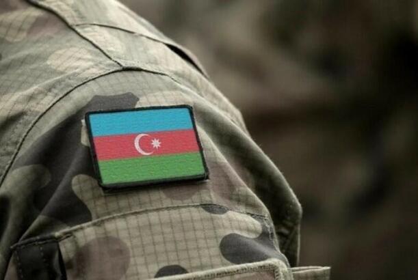 Ehtiyatda olan hərbçilərin tibb sahəsində xüsusi rütbələri ilə bağlı qanun layihəsi son oxunuşda təsdiqlənib